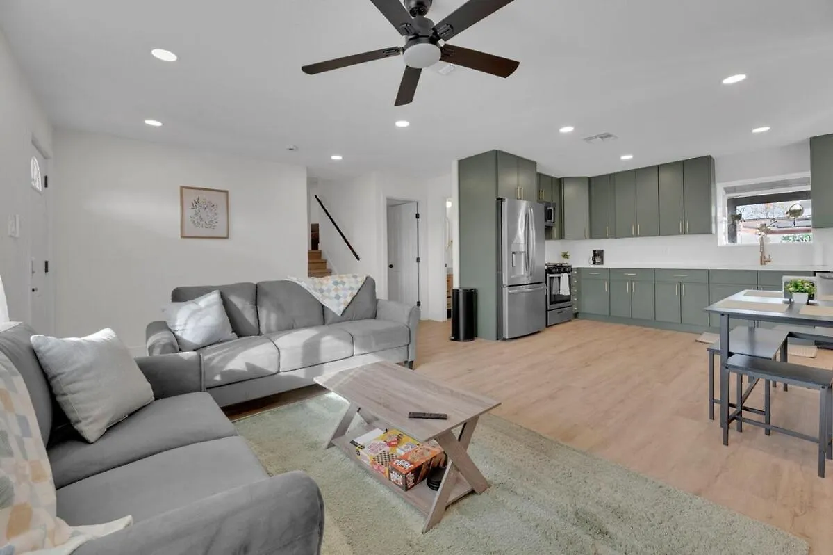 בית נופש פיניקס Modern 4Br3Ba Home With Pool And Fire Pit