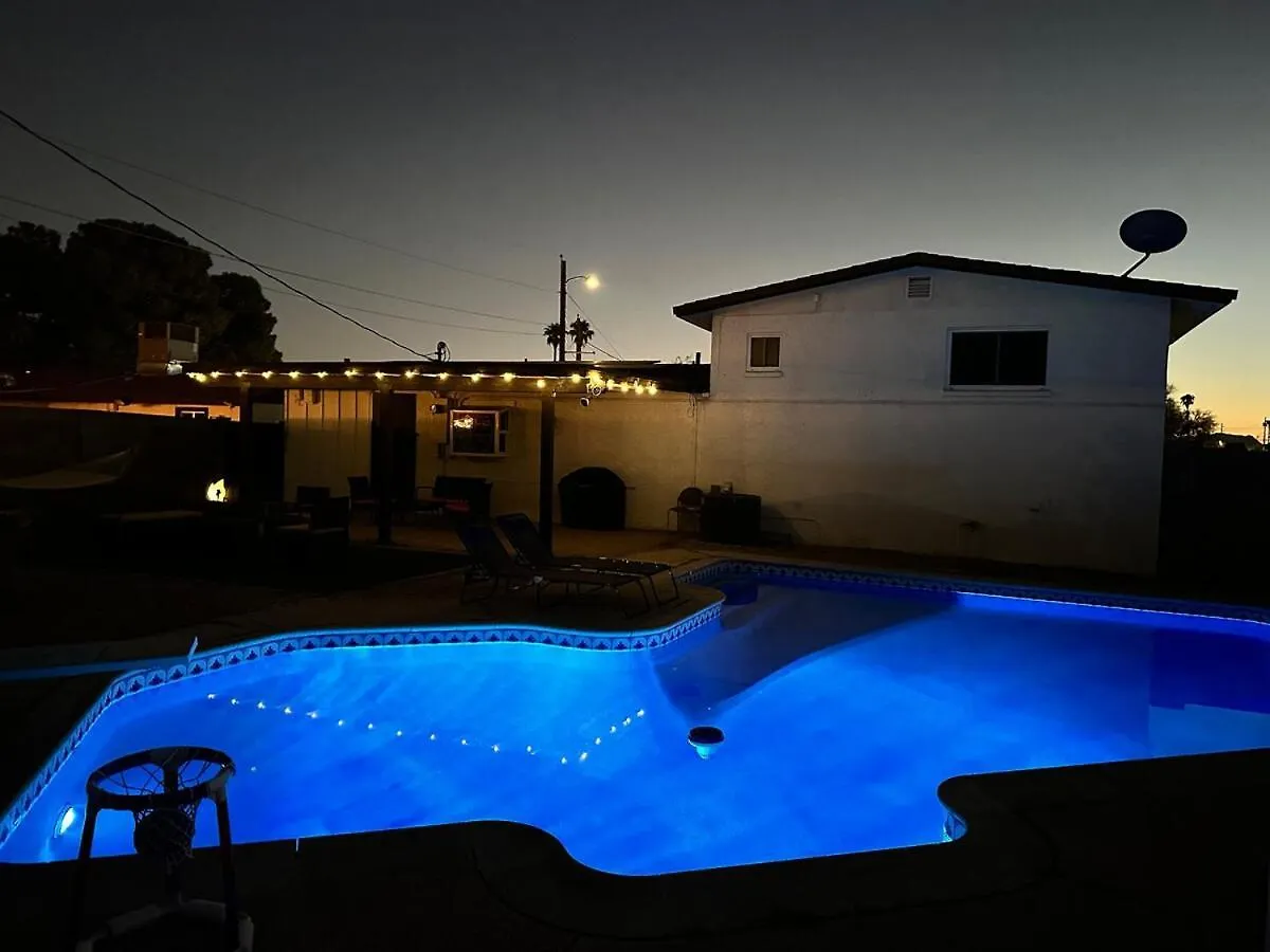 פיניקס Modern 4Br3Ba Home With Pool And Fire Pit 0*,  ארצות הברית