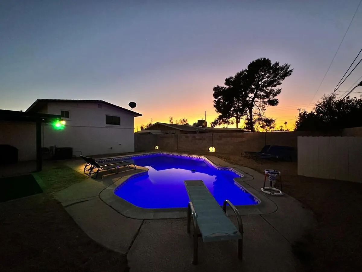 בית נופש פיניקס Modern 4Br3Ba Home With Pool And Fire Pit